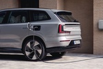 Volvo EX90 2026 перешел на 800-вольтовую архитектуру